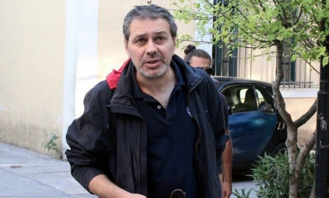 Ενέδρα θανάτου κατά του Στέφανου Χίου - Δείτε εικόνες από το νοσοκομείο (ΣΚΛΗΡΕΣ ΕΙΚΟΝΕΣ)