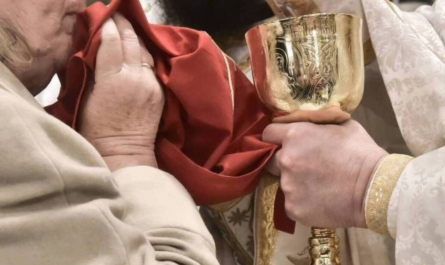 Εορδαία: Ξαναχτύπησε ο ιερέας – Μετά τα καρναβάλια, η παγκόσμια δικτατορία του Αντίχριστου