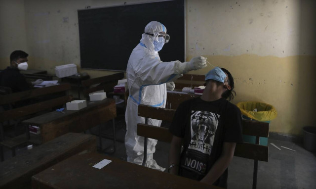 Ισημερινός Κορονοϊός: Ξεπέρασαν τους 9.000 οι νεκροί