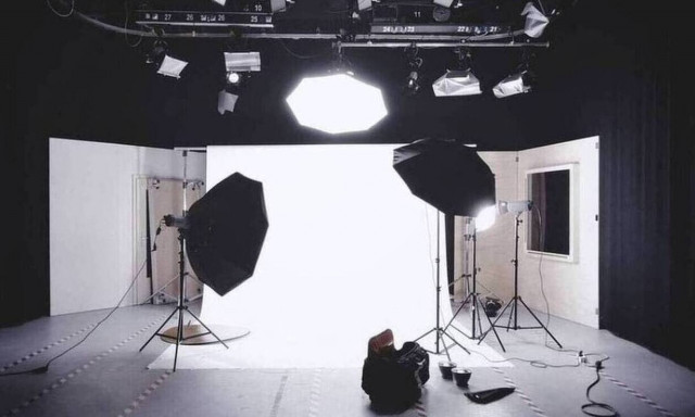 Χαμός! Δημοσιογράφος βγήκε live από το σπίτι της – Δείτε τι έκανε το παιδί της