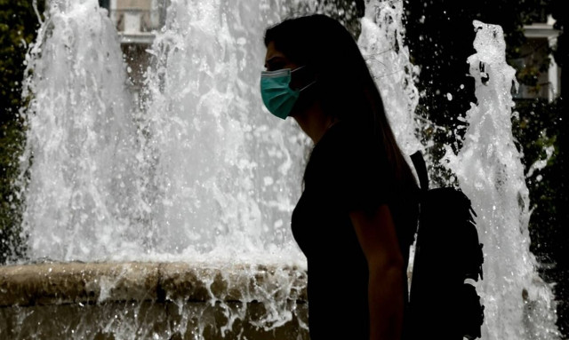 Καιρός: Σε κλοιό καύσωνα η Ελλάδα – Ποιες περιοχές θα «καούν» - Δείτε τους χάρτες 