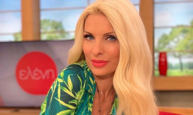 Ελένη Μενεγάκη: Η επιστροφή στην Αθήνα - Δείτε το υπέροχο σπίτι της (pics)