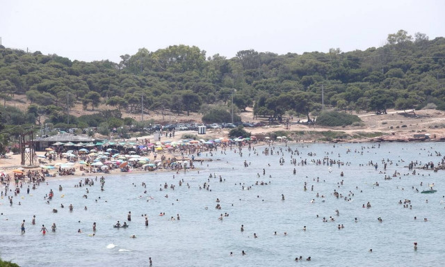 Καιρός: «Καμίνι» σήμερα η χώρα - Στους 40 βαθμούς η θερμοκρασία