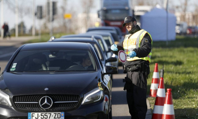 Δανία Κορονοϊός: Οι αρχές συστήνουν τη χρήση μάσκας στα μέσα μεταφοράς
