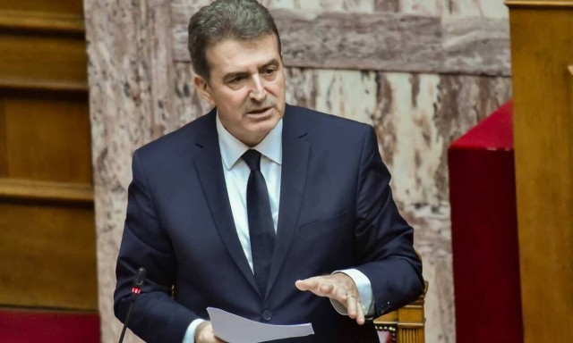 Χρυσοχοΐδης: Τέλος οι μεταγωγές τρομοκρατών σε Αγροτικές Φυλακές