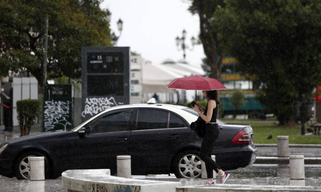 Έκτακτο δελτίο ΕΜΥ: Ποιες περιοχές θα σαρώσει η κακοκαιρία