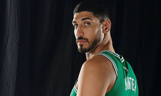 Απειλητικά μηνύματα δέχεται ο Καντέρ: «Έλληνα, θα πεθάνεις»