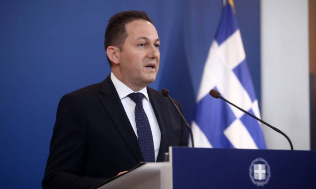 Πέτσας: Τα αναδρομικά θα αποδοθούν στο ακέραιο στους συνταξιούχους