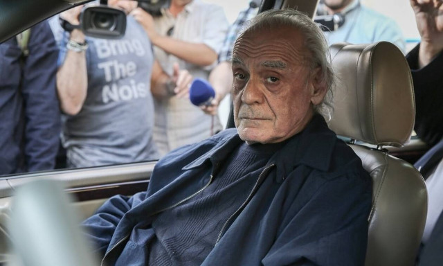 Άκης Τσοχατζόπουλος: Κρίσιμες οι επόμενες ώρες - Τα τελευταία νέα για την υγεία του