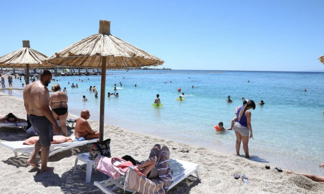 Έκτακτο δελτίο ΕΜΥ: Καύσωνας το Σάββατο - Στη συνέχεια… ραγδαία αλλαγή του καιρού