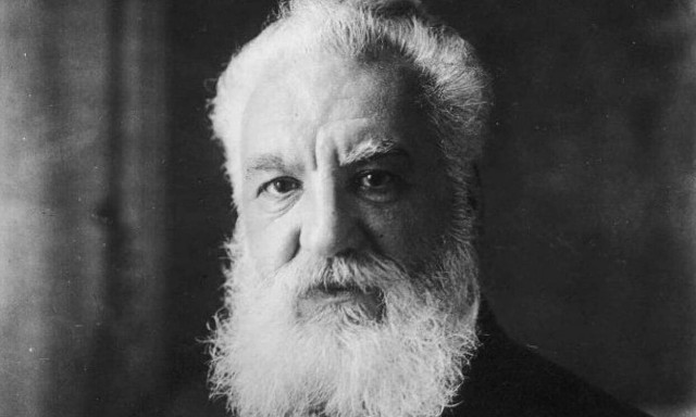 Σαν σήμερα το 1922 πεθαίνει ο μεγάλος εφευρέτης Αλεξάντερ Γκράχαμ Μπελ