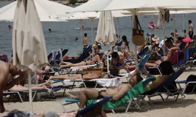 Προσοχή: Αυτές είναι οι ακατάλληλες παραλίες της Αττικής - Μη βουτήξετε 