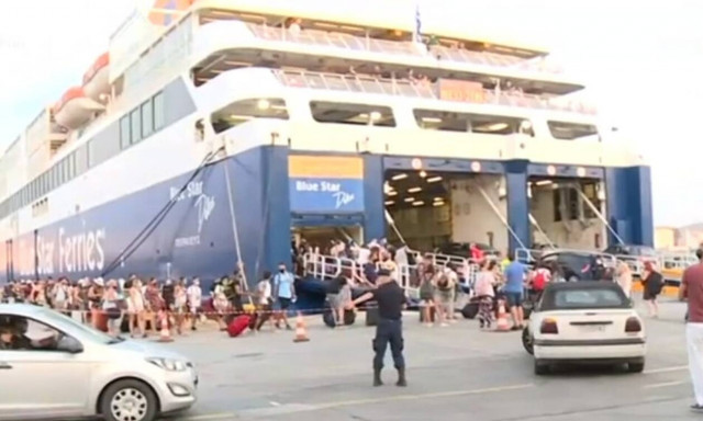 Κίνηση σε Πειραιά και Χαλκιδική - Αναχωρούν οι αδειούχοι