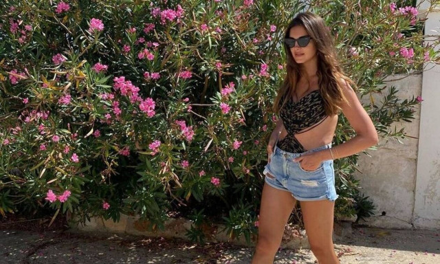 Σταματίνα Τσιμτσιλή: «Έπεσε» το Instagram - Δείτε την με «καυτό» μπικίνι