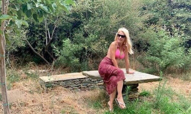 Δεν φαντάζεστε πού βρήκε η Μενεγάκη τον σκύλο της τον οποίο είχε χάσει  