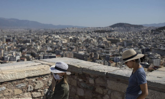 Κορονοϊός: «Πρωταθλήτρια» η Αττική με 28 νέα κρούσματα – 12 σε γάμους