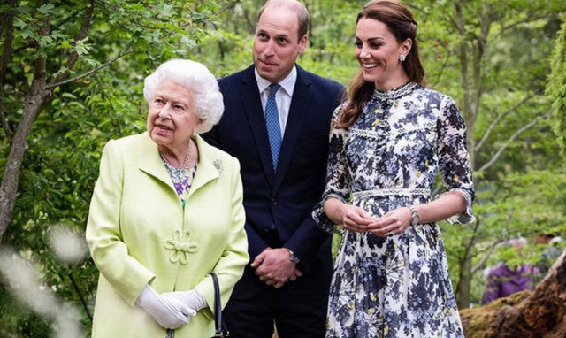Η αδημοσίευτη φωτογραφία και το «ευχαριστώ» των William & Κate