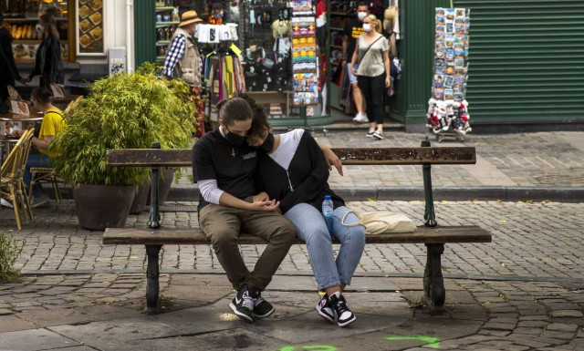 Κορονοϊός - Σοκάρει μελέτη: Αντιμέτωποι με άγχος, αϋπνία, κατάθλιψη και στρες όσοι νόσησαν