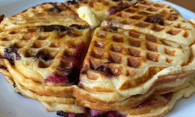 Oι πιο νόστιμες βάφλες με μύρτιλο