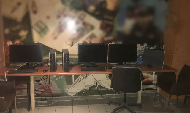 Τεράστια επιτυχία της ΕΛ.ΑΣ. κατά του παράνομου τζόγου – Εξαρθρωθήκαν δυο μίνι καζίνο στην Αττική