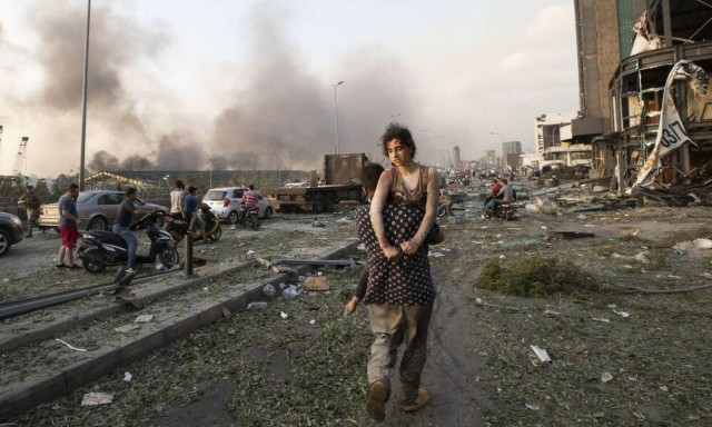 Βηρυτός: Εικόνες Βιβλικής Αποκάλυψης - Συντρίμμια και πτώματα παντού