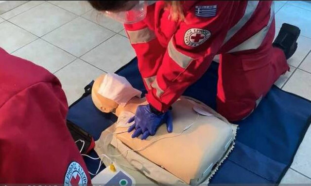 Ερυθρός Σταυρός: Βίντεο για καρδιοπνευμονική ανάνηψη τηρώντας τα μέτρα προστασίας από τον Covid-19