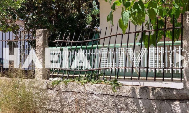 Τραγωδία στον Πύργο: Καρφώθηκε στα κάγκελα πέφτοντας από το μπαλκόνι!