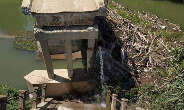 Συναγερμός στις Σέρρες: Κατέρρευσε τμήμα γέφυρας - Δείτε εικόνες