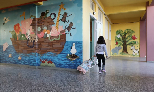 Σχολεία: Πώς και πότε ανοίγουν - Όλα τα σενάρια