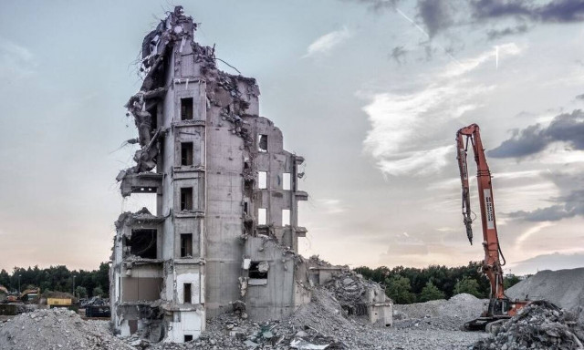 Κορονοϊός: Ο απίστευτος νόμος που επιτρέπει να σου γκρεμίσουν το σπίτι!