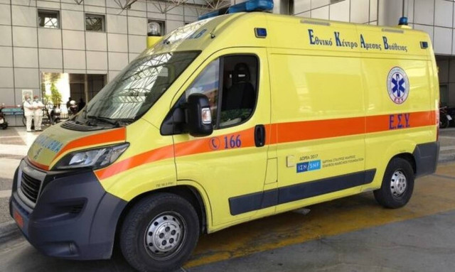 Θρήνος στο Στεφανοβίκειο: Νεκρή 31χρονη που κατέρρευσε στην πλατεία