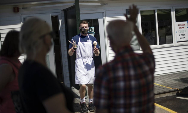 Κορονοϊός - ΗΠΑ: «Εφαλτική» πρόβλεψη! 300.000 νεκροί μέχρι την 1η Δεκεμβρίου