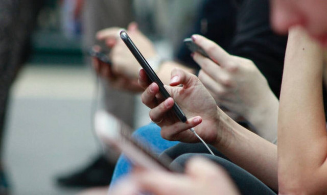 10 λάθη που κάνεις και δε φορτίζει το κινητό σου