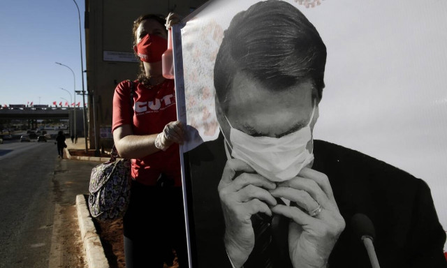 Κορονοϊός: Όλα όσα πρέπει να ξέρουμε για την μάσκα - Πώς θα την φορέσουμε σωστά