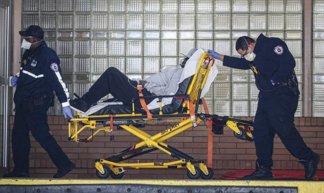 Κορονοϊός στις ΗΠΑ: 982 θάνατοι και 54.203 κρούσματα σε 24 ώρες