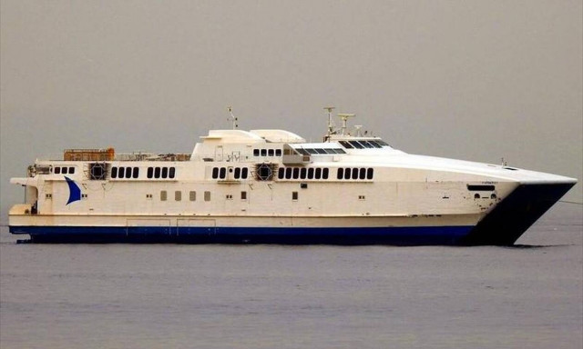 Βλάβη στον καταπέλτη του «Power Jet»: Ταλαιπωρία για 155 επιβάτες