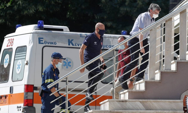 Κορονοϊός - Θεσσαλονίκη: Στο γηροκομείο με τα δεκάδες κρούσματα ο Τσιόδρας (vids)