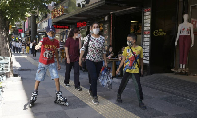 Κορονοϊός - Τουρκία: Με εξ αποστάσεως διδασκαλία θα ξεκινήσει η νέα σχολική χρονιά