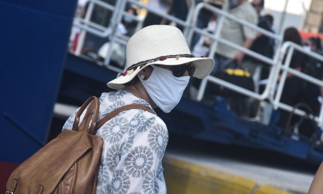 Κορονοϊός: Ποιοι τουριστικοί προορισμοί είναι υγειονομικές «βόμβες» - Πού έρχονται τοπικά lockdown