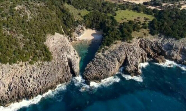 Η φυσική πισίνα στην Πελοπόννησο που είναι χάρμα οφθαλμών
