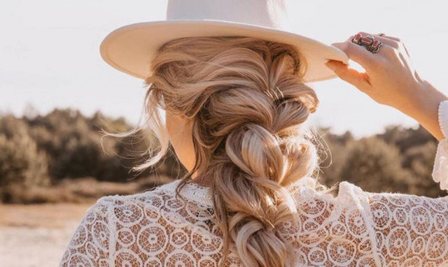 5 καλοκαιρινά χτενίσματα σε ένα video!