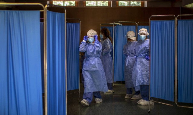 Κορονοϊός: Στους 228 οι νεκροί στην Ελλάδα - Δύο θάνατοι μέσα σε λίγες ώρες