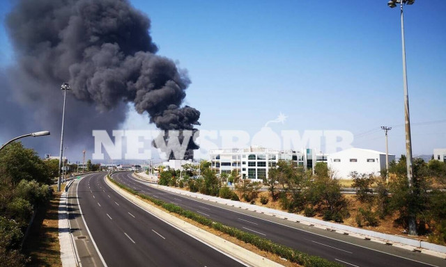 Μεταμόρφωση: Συνεχίζει να καίει η φωτιά - Αγωνία για το τοξικό νέφος