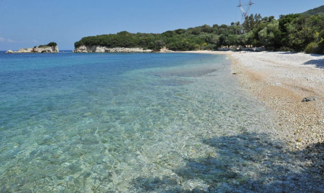 Σύβοτα: Πνίγηκε 21χρονος στη δημοφιλή παραλία «Πισίνα»