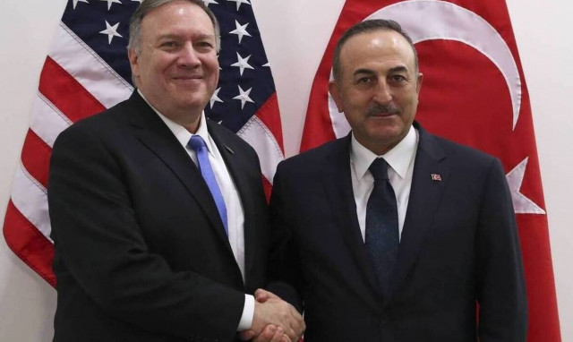 Ελληνοτουρκικά: Σήμερα το «ραντεβού» Πομπέο - Τσαβούσογλου στη Δομινικανή Δημοκρατία