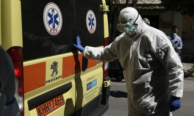 Κορονοϊός: Ανησυχία στην Ελλάδα για «κοκτέιλ» Covid-19 και γρίπης - Κρίσιμο το επόμενο διάστημα