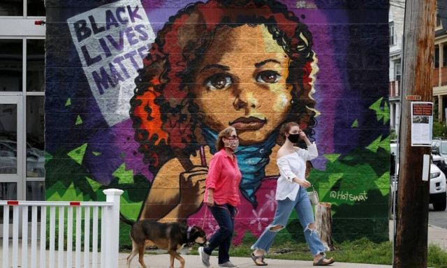 ΗΠΑ: Ξεπέρασαν τους 170.000 οι θάνατοι εξαιτίας της πανδημίας του κορονοϊού