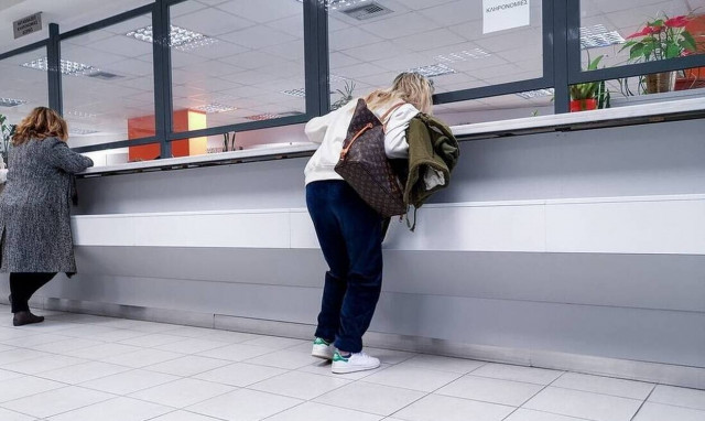 Κορονοϊός: Πώς θα λειτουργήσει το Δημόσιο έως 31/08 - Τι ισχύει για τους δημοσίους υπαλλήλους 