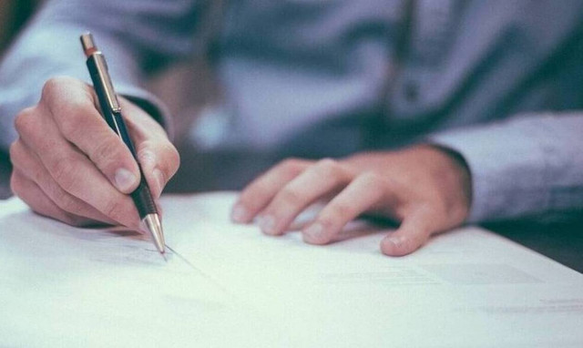 Καρούζος στο Newsbomb.gr: «Το κόστος για την τήρηση των μέτρων υγείας ανήκει στον εργοδότη»