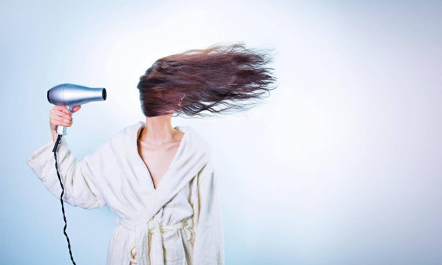 Λόγοι για τους οποίους δεν μακραίνουν τα μαλλιά σας